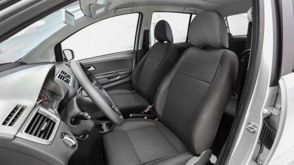 Interior y exterior Volkswagen Fox Connect Plan Gobierno Autos