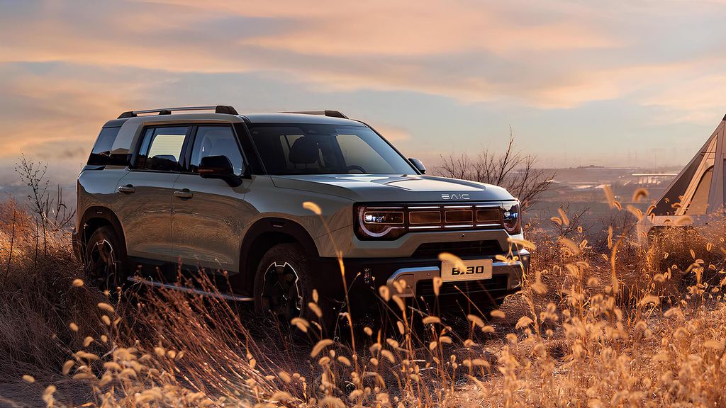 BAIC BJ30 4x4 — interior y equipamiento