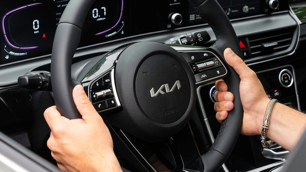 Kia Seltos — interior y equipamiento